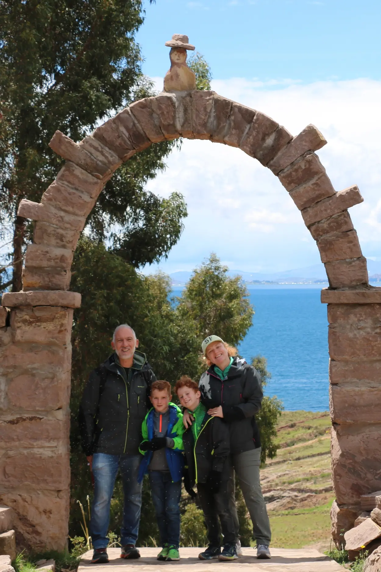 taquile-arco-piedra